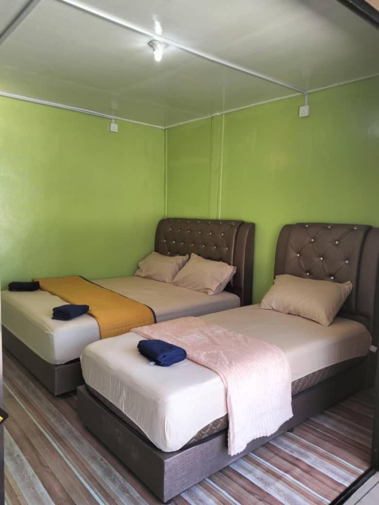 Oceanboys Inn Kampong Pasir Panjang  Экстерьер фото