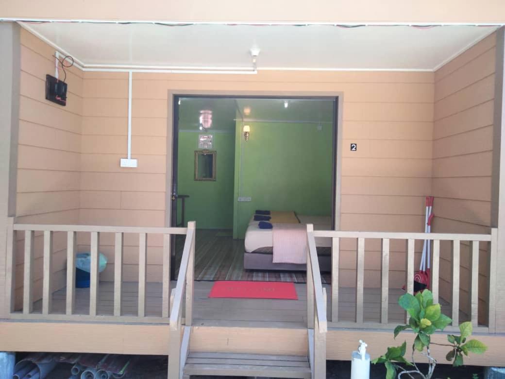 Oceanboys Inn Kampong Pasir Panjang  Экстерьер фото